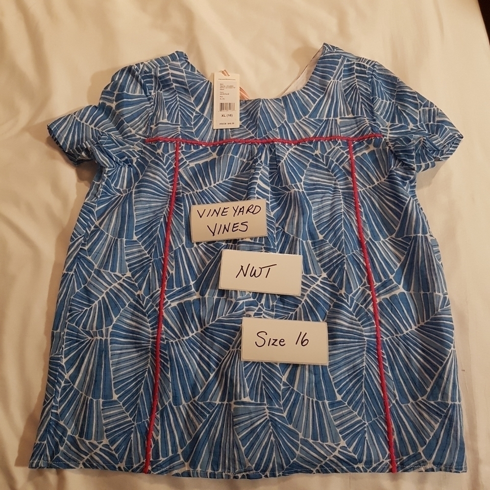 Vineyard Vines girls top size 16 or XL